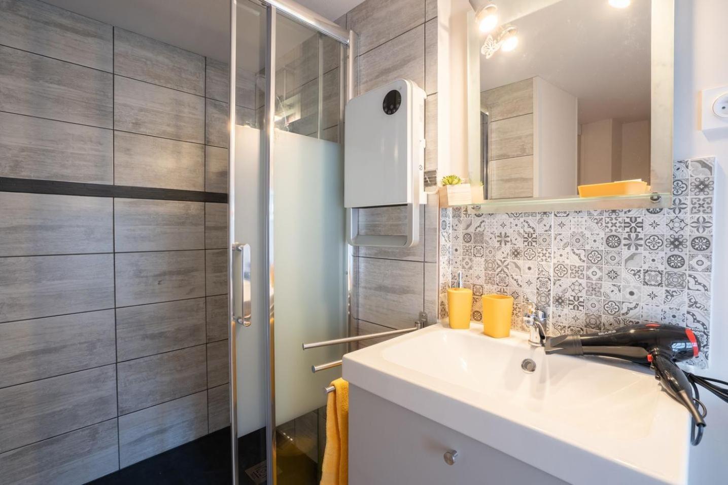 Superlogis Blois-Le Pitaya- Hypercentre Studio- Classe 3Etoiles ภายนอก รูปภาพ
